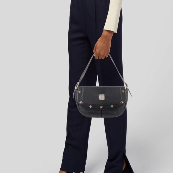 Authentic MCM Saddle Leather Flap Shoulder Bag Black - Picture 3 of 14